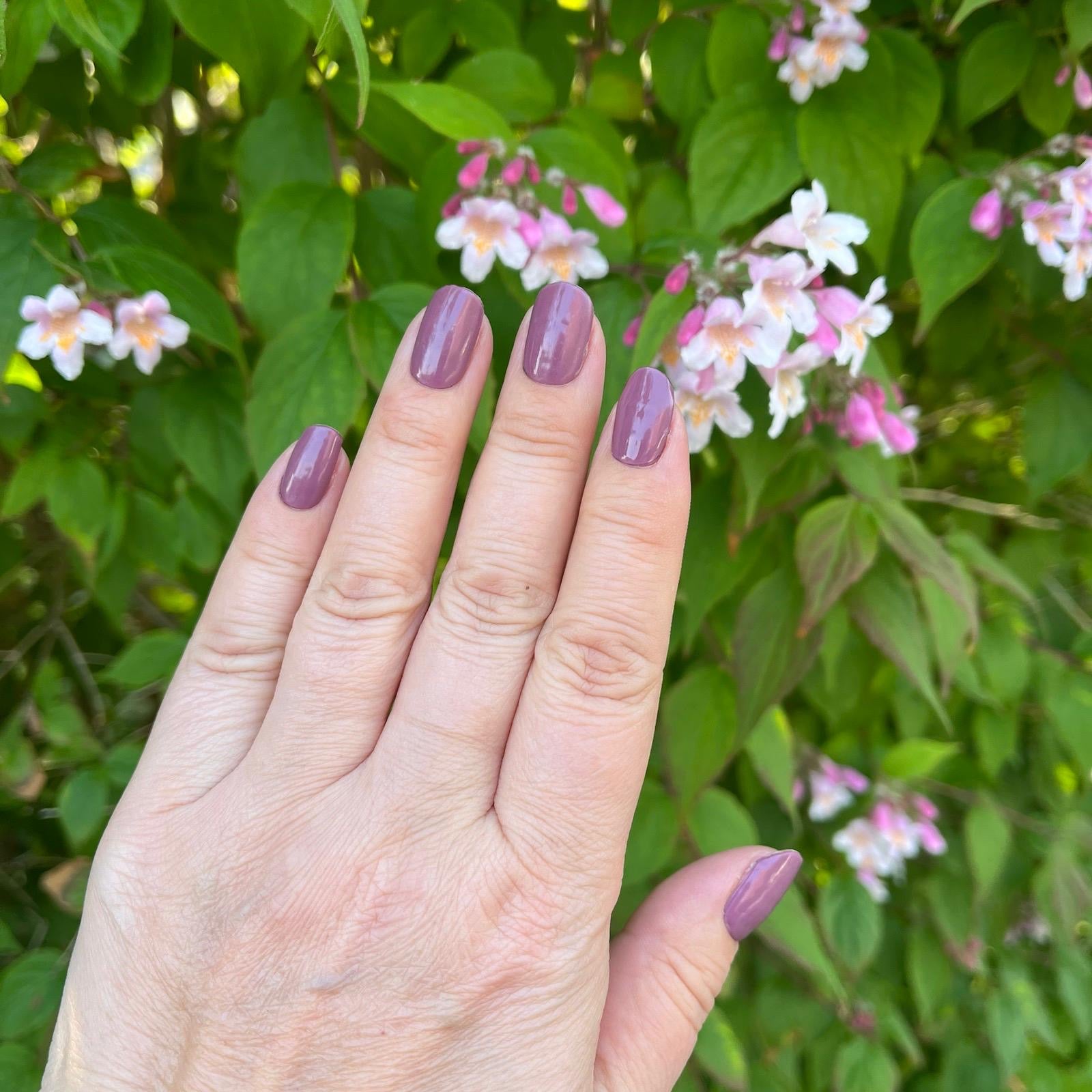 Mystical-Mauve-Gel-YellowSnails