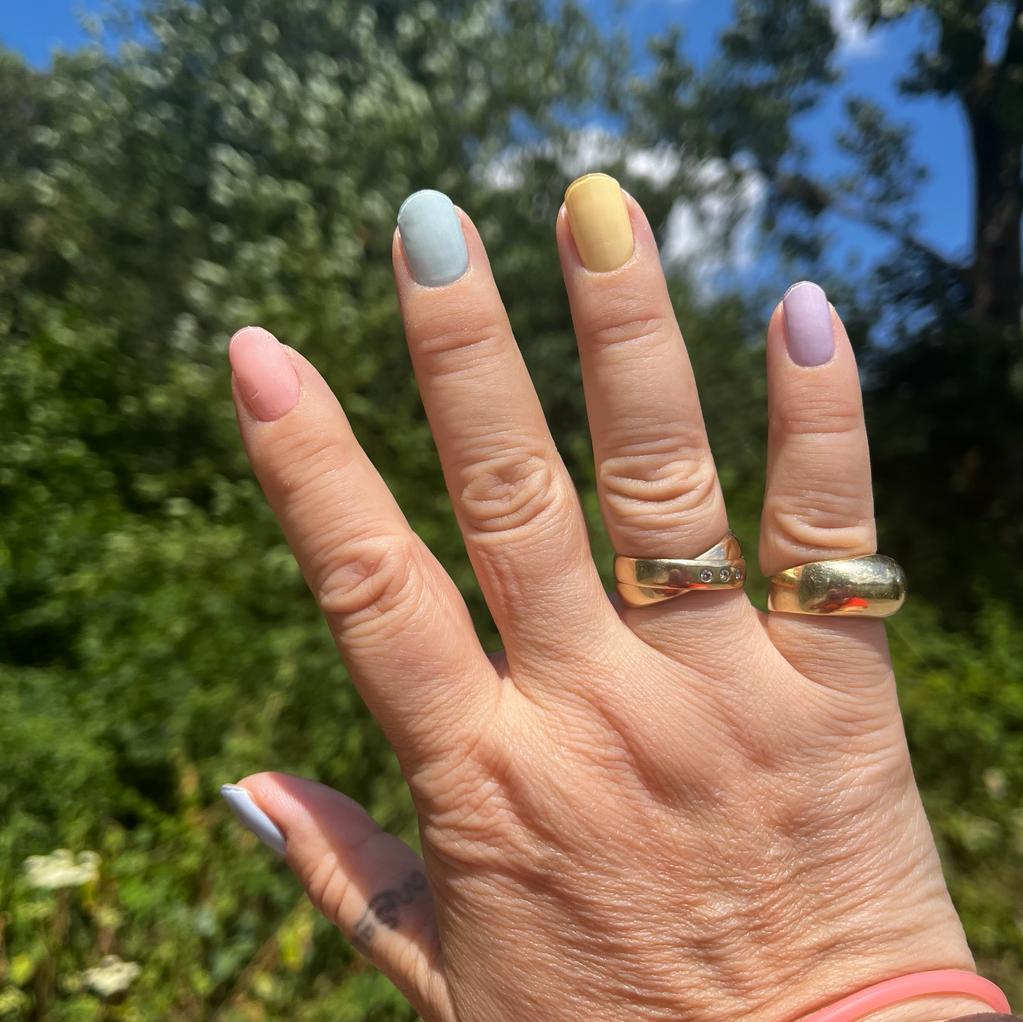 Pastel_Party-Gel-YellowSnails