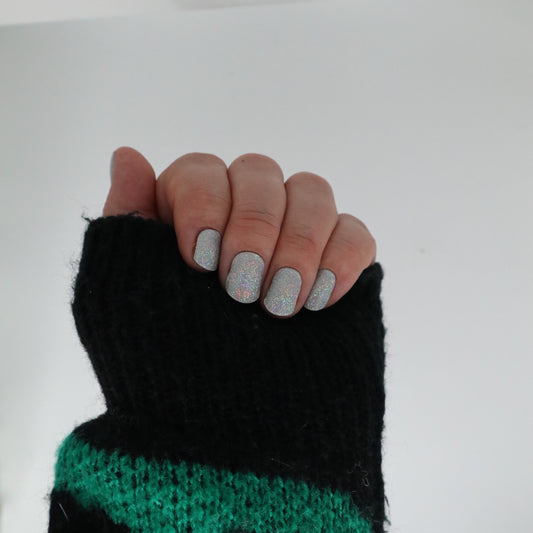 Shiny-Silver-gel-YellowSnails